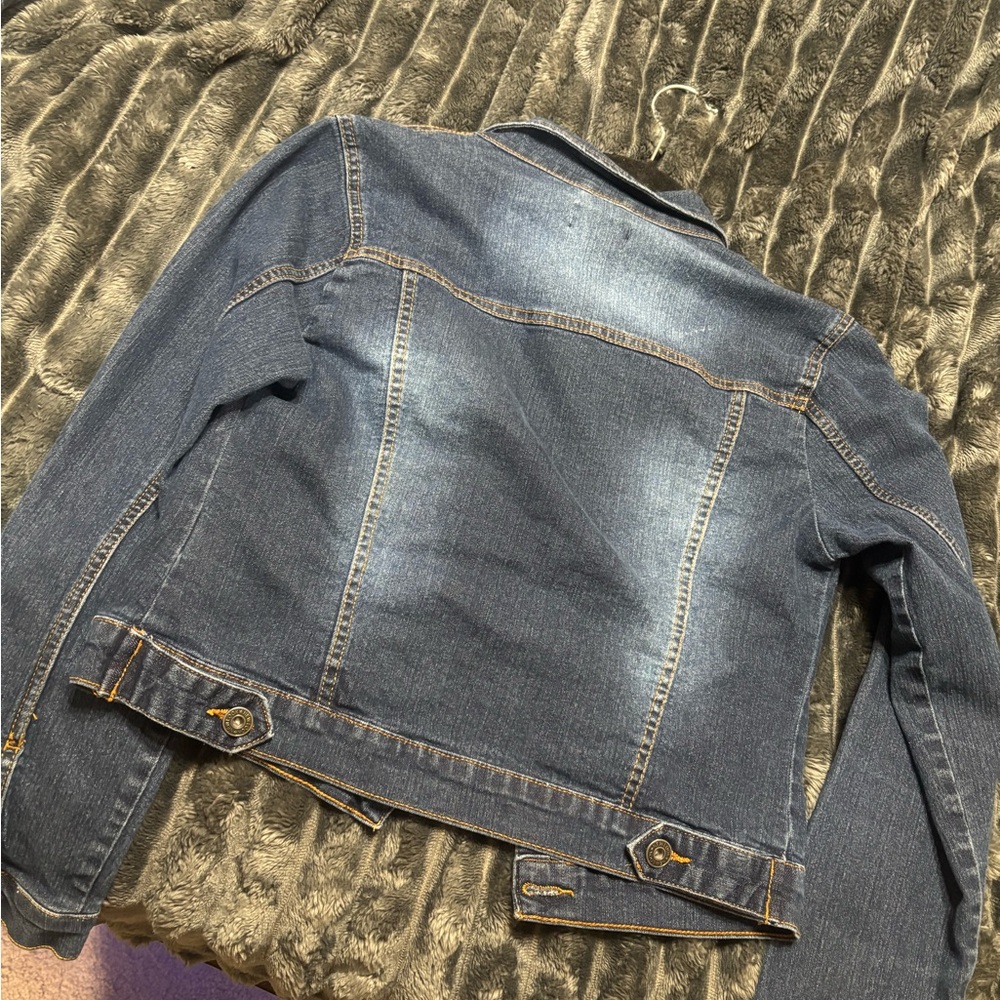 Super Cute Denim Jacket - Picture 5 of 5
